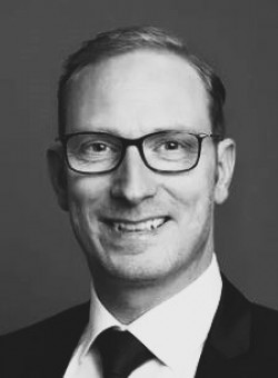  Prof. Dr. Thilo Schlke