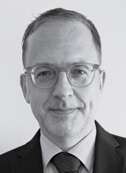  Dr. Christoph Weinbrenner